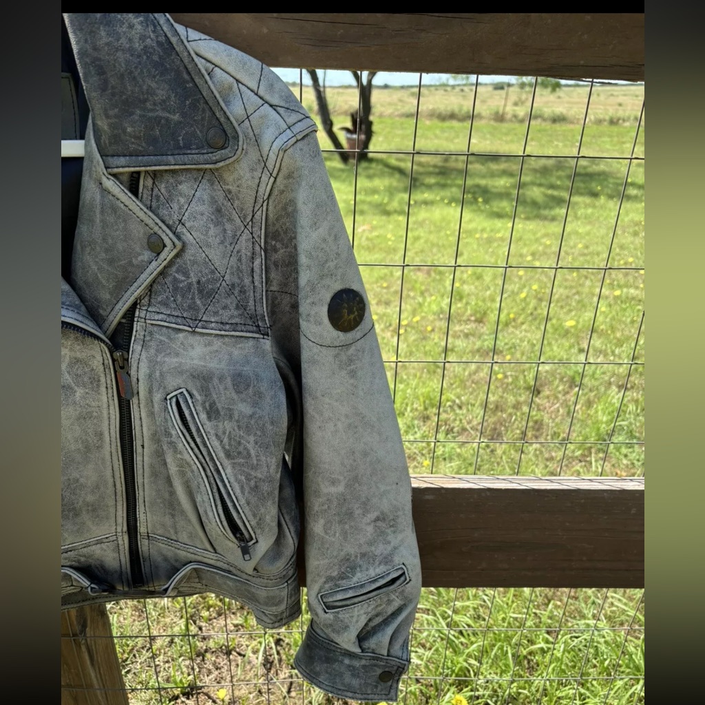 Vintage 90’s Schuh Distressed Gray Leather Motorcycle Jacket Size Xs — image 4 of 8